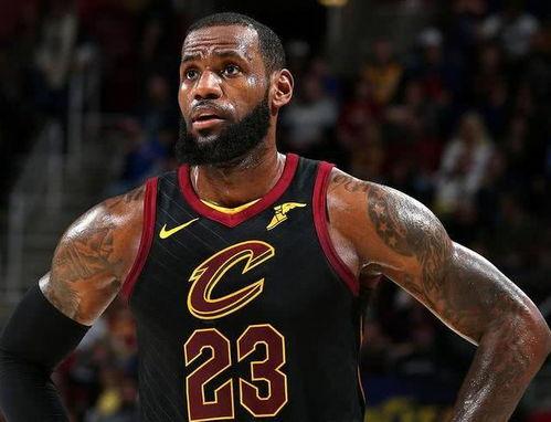 詹姆斯爆料新鞋视频播放,科技与时尚的完美融合 第2张 詹姆斯爆料新鞋视频播放,科技与时尚的完美融合 第2张